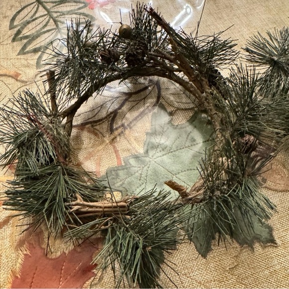 Mini 5” Wreaths Candle Rings Set - Picture 5 of 8